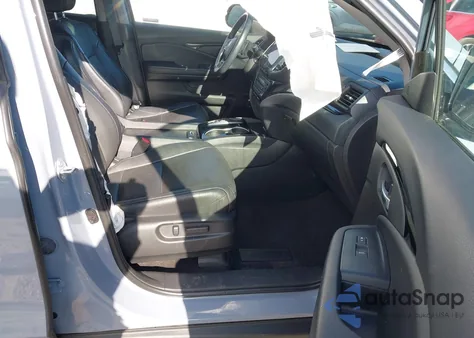 2022 Honda Pilot Awd Elite z USA, uszkodzony, nr VIN 5FNYF6H07NB040416